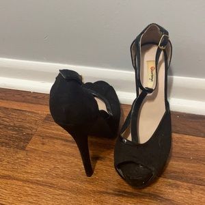 Black heel